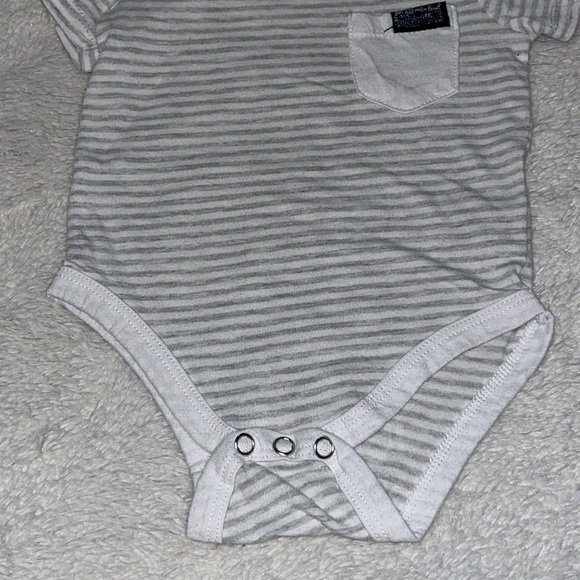 (2 for $10) 7 for all mankind bodysuit - Picture 3 of 6